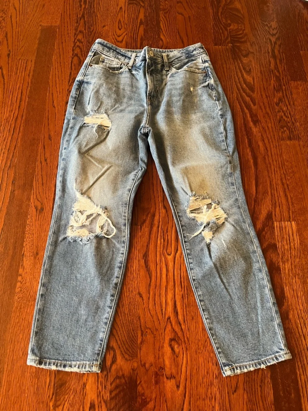 Old Navy Light Blue Straight Leg Jeans - Picture 4 of 5